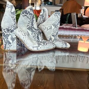 Steve Madden Snake Print Heeled Boots - Black and White